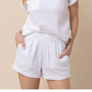 Southern Tide Mary Ellen shorts. NWT